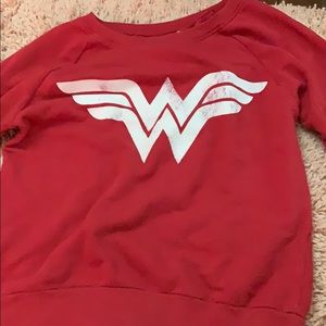 A xs wonder women long sleeve shirt.